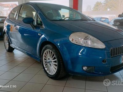 usata Fiat Grande Punto 1.3 MJT 75 CV 3 porte ADATTA A N