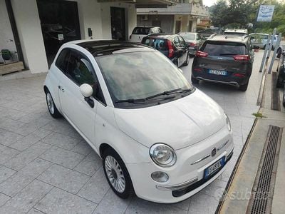Begagnad Fiat 500 Lounge 69 HK (50 kW) 2013 Vit Halvkombi