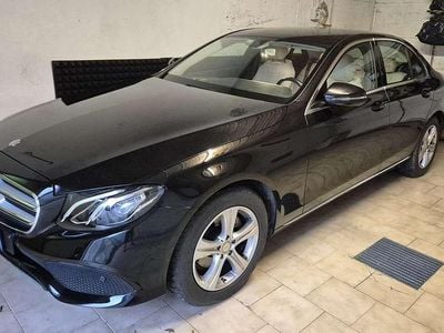 Usata Mercedes E220 Business 194 CV (142 kW) 2016 Nero Berlina