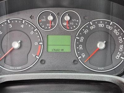 Usata Ford Fiesta 75 CV (55 kW) 2007 Nero Utilitaria