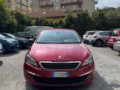 Gebraucht Peugeot 308 Business-Line 92 PS (67 kW) 2015 Rot Limousine
