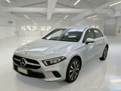 Usata Mercedes A250 Business 160 CV (117 kW) 2022 Grigio Berlina