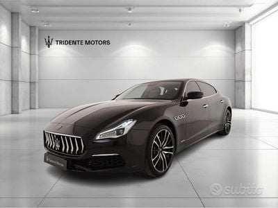 Begagnad Maserati Quattroporte GranLusso 411 HK (302 kW) 2018 Svart Sedan