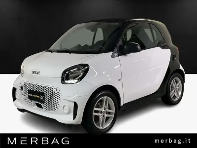 Usata Smart ForTwo Coupé Pure 60 kW (82 CV) 2022 Bianco Utilitaria