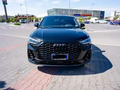 Usata Audi Q3 Sportback Black Edition 150 CV (110 kW) 2023 Nero SUV