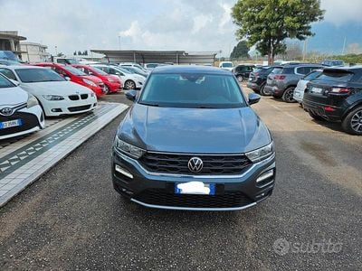 Usata VW T-Roc Life 116 CV (85 kW) 2021 Grigio SUV