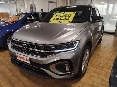 Usata VW T-Roc R-line 150 CV (110 kW) 2024 Pyrit silver/neo / metallizzato SUV