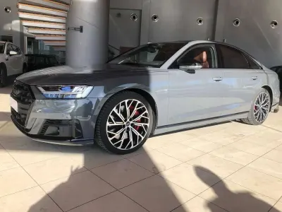 Usata Audi S8 Sport 571 CV (419 kW) 2020 Berlina