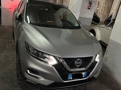 Usata Nissan Qashqai Tekna 131 CV (96 kW) 2018 Grigio SUV