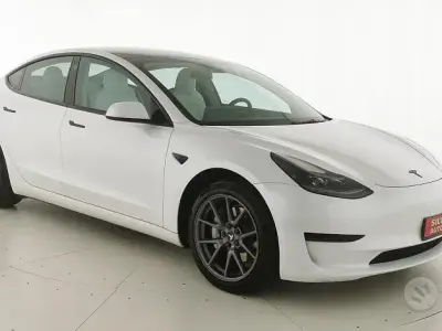 Usata Tesla Model 3 RWD 88 kW (120 CV) 2023 Bianco Berlina