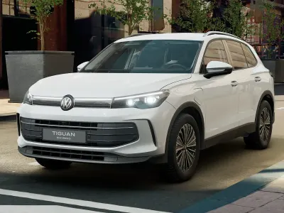 Nuova VW Tiguan Life 204 CV (150 kW) 2026 Pure white SUV