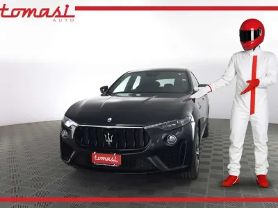 Begagnad Maserati Levante GT 330 HK (242 kW) 2022 Svart SUV