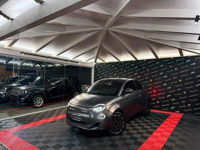 Usata Fiat 500e Icon 86 kW (118 CV) 2021 Grigio Berlina