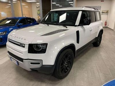 Usata Land Rover Defender SE 200 CV (147 kW) 2023 Fuji white SUV