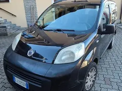 Usata Fiat Qubo Trekking 75 CV (55 kW) 2012 Nero Monovolume