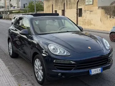 Usata Porsche Cayenne 245 CV (180 kW) 2011 Blu SUV