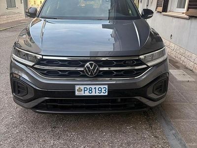 Usata VW T-Roc R-line 110 CV (80 kW) 2023 Grigio SUV