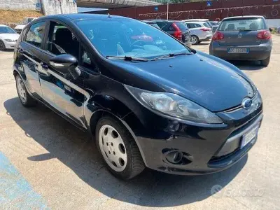 Usata Ford Fiesta Titanium 68 CV (50 kW) 2011 Nero Berlina