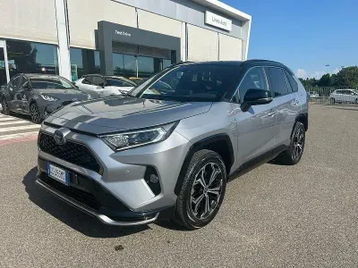 Begagnad Toyota RAV4 Hybrid Style 306 HK (225 kW) 2021 Silver SUV