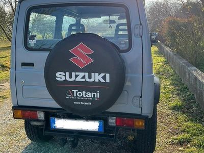 Suzuki Samurai