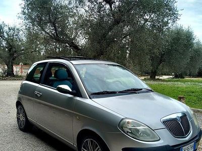 Usata Lancia Ypsilon 69 CV (50 kW) 2005 Grigio Utilitaria