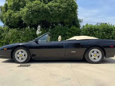 Usata Ferrari Mondial 340 CV (250 kW) 1989 Nero Cabrio