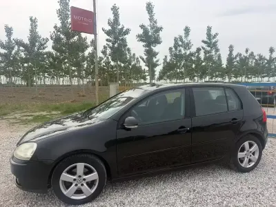 Usado VW Golf IV Sportline 105 CV (77 kW) 2006 Negro Berlina