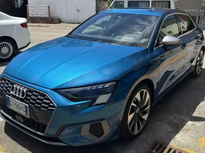 Usata Audi A3 Edition .1 150 CV (110 kW) 2020 Blu/azzurro Berlina