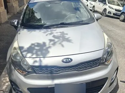 Usata Kia Rio 85 CV (62 kW) 2016 Grigio Utilitaria