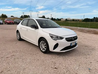 Usata Opel Corsa Edition 75 CV (55 kW) 2020 Bianco Utilitaria