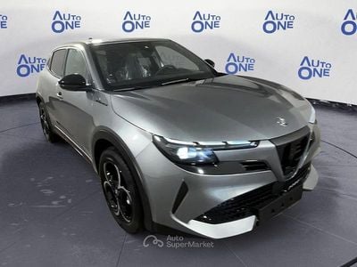Nuova Alfa Romeo Junior Edizione Speciale 145 CV (106 kW) 2025 Grigio SUV