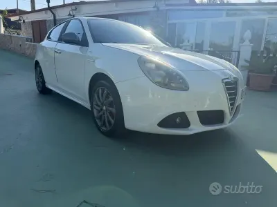 Usata Alfa Romeo Giulietta 120 CV (88 kW) 2013 Bianco Utilitaria