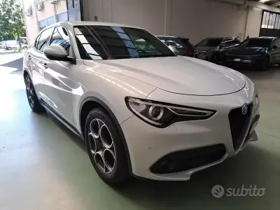 Usata Alfa Romeo Stelvio 160 CV (117 kW) 2022 Grigio SUV