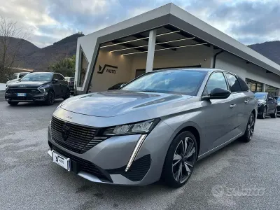 Usata Peugeot 308 SW Allure 131 CV (96 kW) 2022 Station wagon