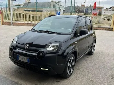 Usata Fiat Panda Cross 75 CV (55 kW) 2013 Nero Utilitaria