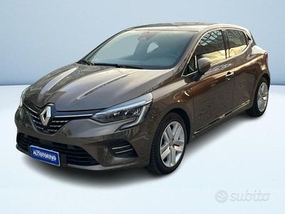 Usata Renault Clio V Intens 140 CV (102 kW) 2021 Marrone metallizzato Berlina