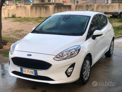 Occasion Ford Fiesta Business Edition 86 ch (63 kW) 2018 Blanc Citadine
