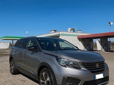 Occasion Peugeot 5008 Allure 130 ch (95 kW) 2019 Gris SUV