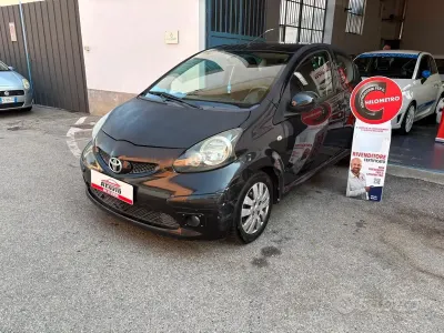Usata Toyota Aygo 68 CV (50 kW) 2008 Nero Utilitaria