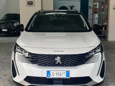 Usata Peugeot 3008 Allure 130 CV (95 kW) 2021 Bianco SUV