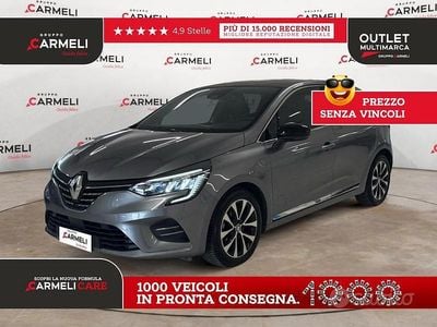 Usata Renault Clio V Techno 145 CV (106 kW) 2023 Grigio Berlina