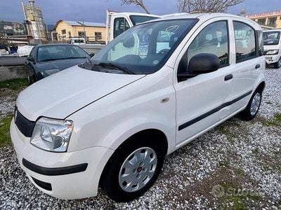 Usata Fiat Panda Emotion 69 CV (50 kW) 2012 Bianco Utilitaria