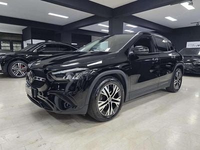 Nero Usata 2023 Mercedes GLA200 Advanced SUV | 32.990 € (Buon prezzo)