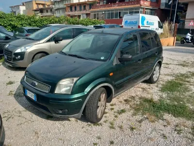 Usata Ford Fusion 68 CV (50 kW) 2006 Verde Utilitaria