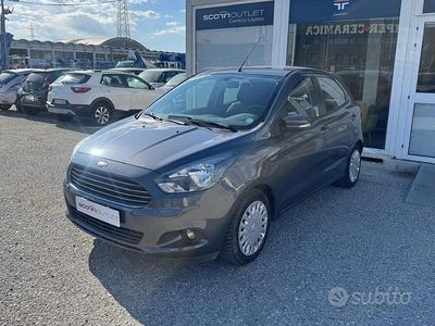 Usata Ford Ka 71 CV (52 kW) 2017 Grigio Berlina