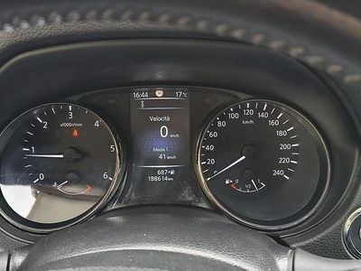 Usata Nissan Qashqai N-Connecta 115 CV (84 kW) 2017 Bianco SUV
