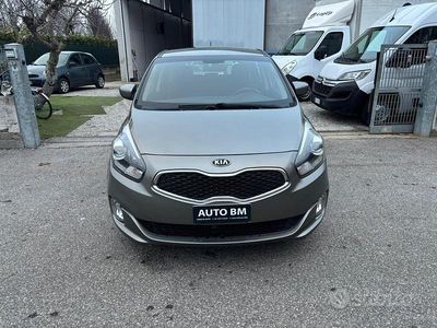 Usata Kia Carens Platinum 136 CV (100 kW) 2015 Grigio Monovolume
