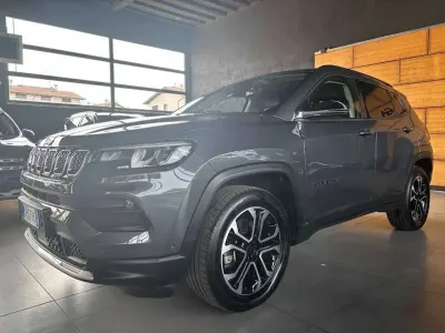 Usata Jeep Compass Limited 131 CV (96 kW) 2021 Grigio SUV