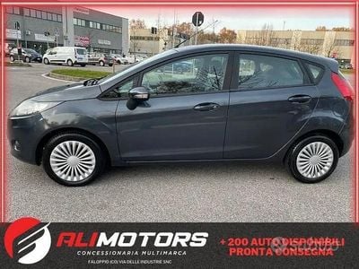 Usata Ford Fiesta Titanium 92 CV (67 kW) 2010 Grigio Berlina