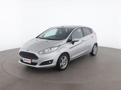 Usata Ford Fiesta Titanium 95 CV (69 kW) 2015 Argento Utilitaria
